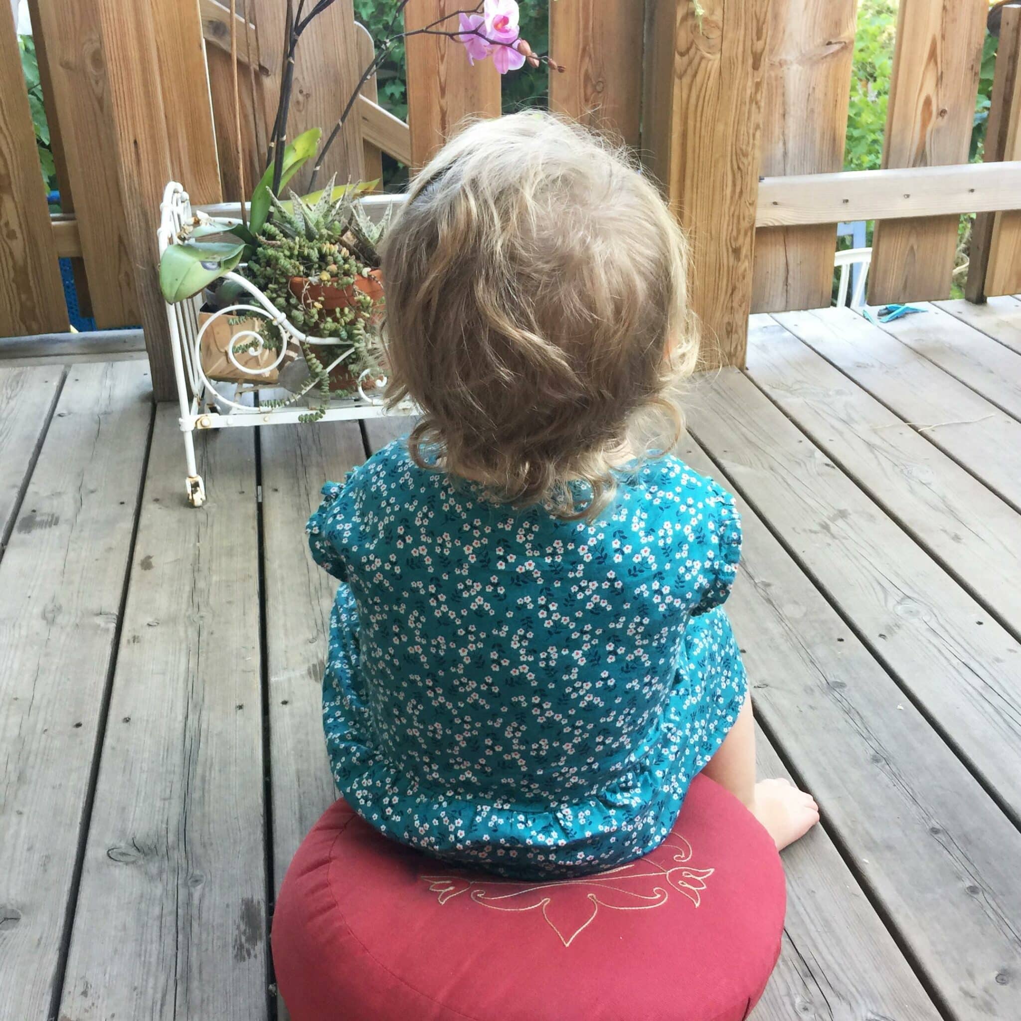 apprendre meditation enfant